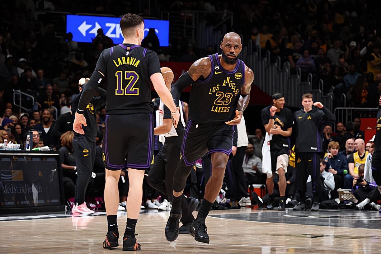 世界杯官方直播平台-出场时间减少后，湖人侧翼新星的价值也开始逐渐体现出来了？