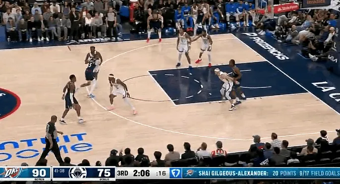 世界杯手机观看app下载-轻轻松松！亚历山大三分投进拿20分，已经连续140场拿到20+